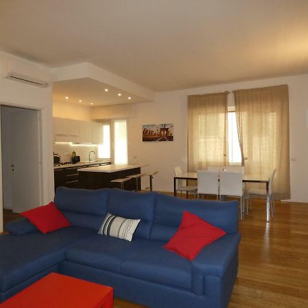 Chez Andrea Apartment ลาสเปเซีย ภายนอก รูปภาพ