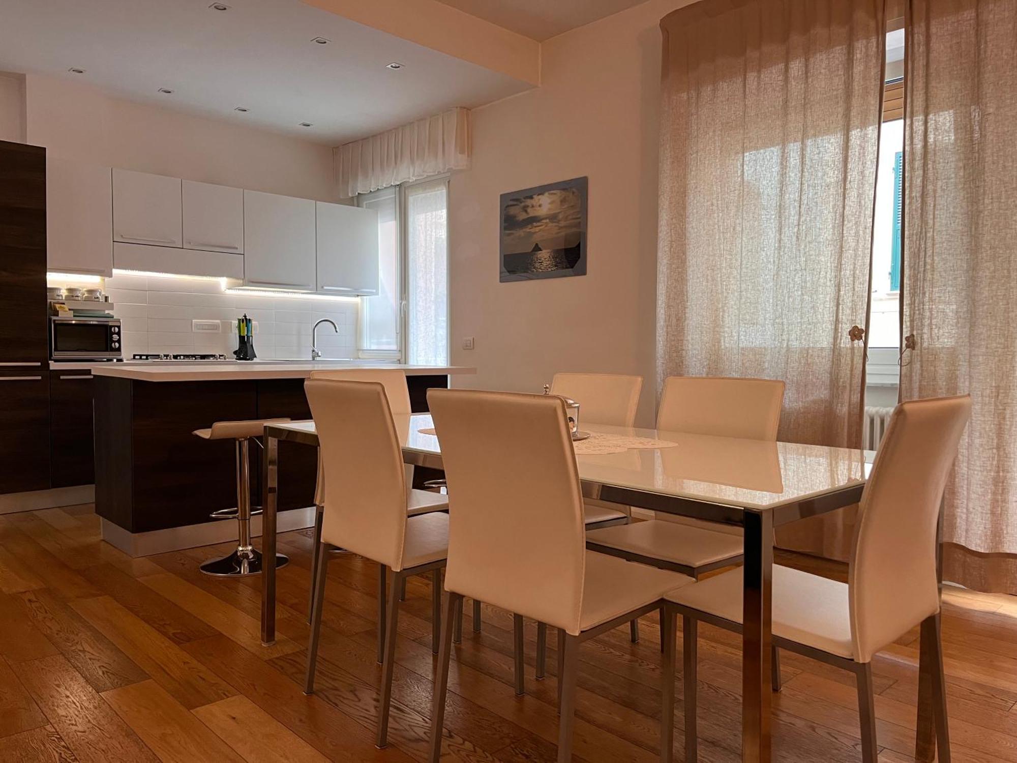 Chez Andrea Apartment ลาสเปเซีย ภายนอก รูปภาพ
