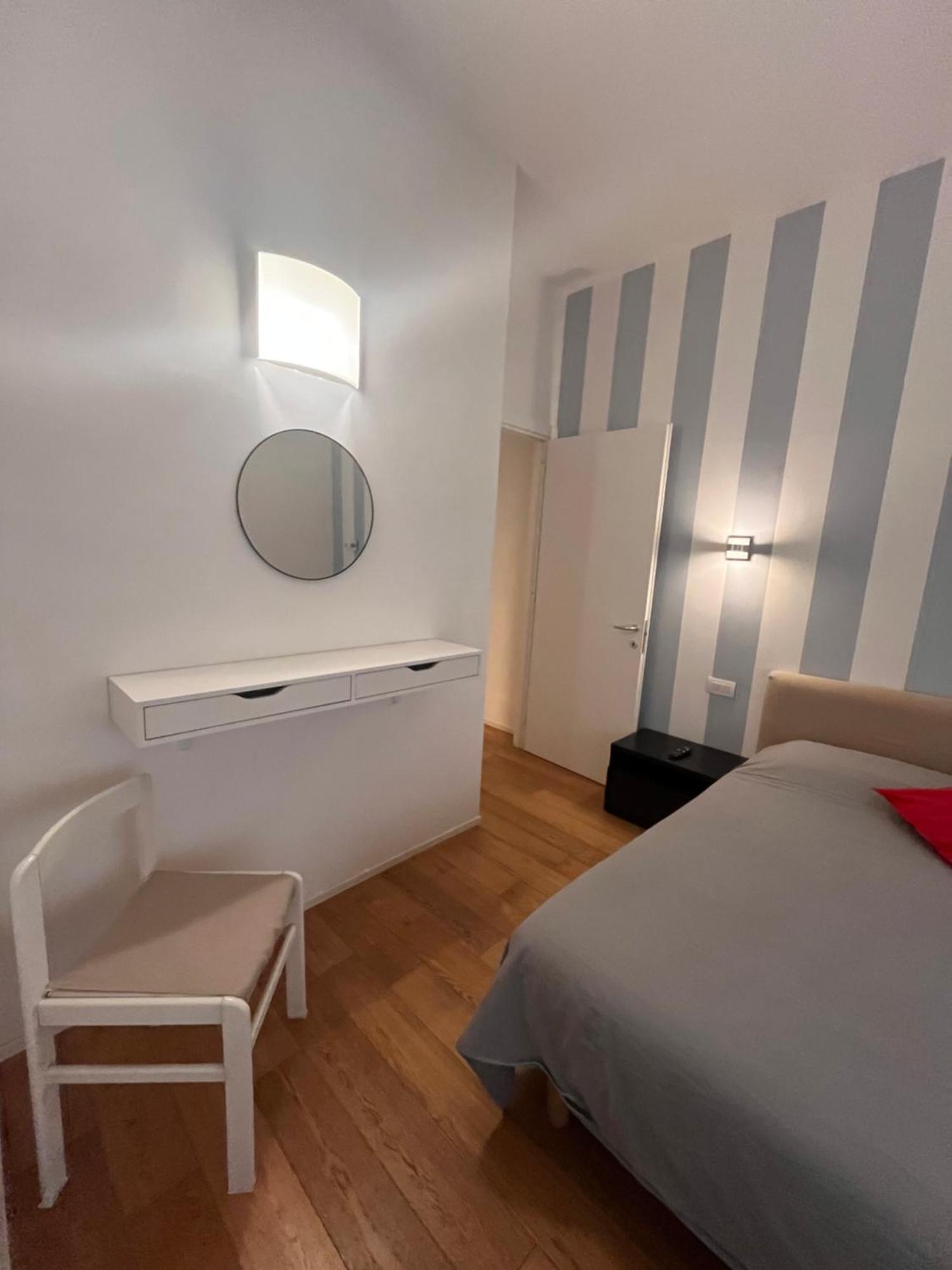 Chez Andrea Apartment ลาสเปเซีย ภายนอก รูปภาพ