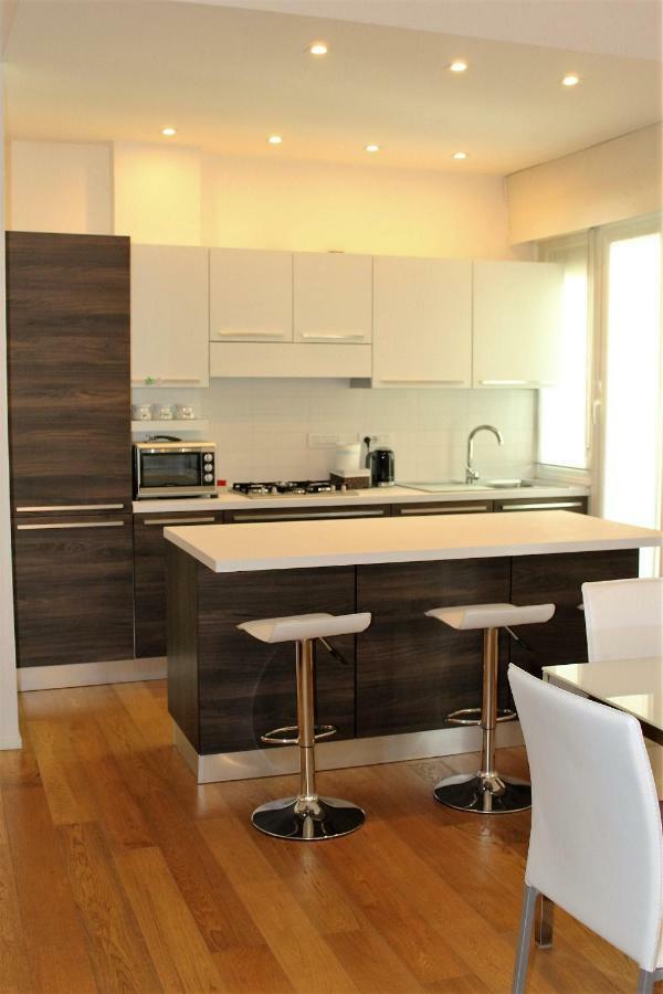 Chez Andrea Apartment ลาสเปเซีย ภายนอก รูปภาพ
