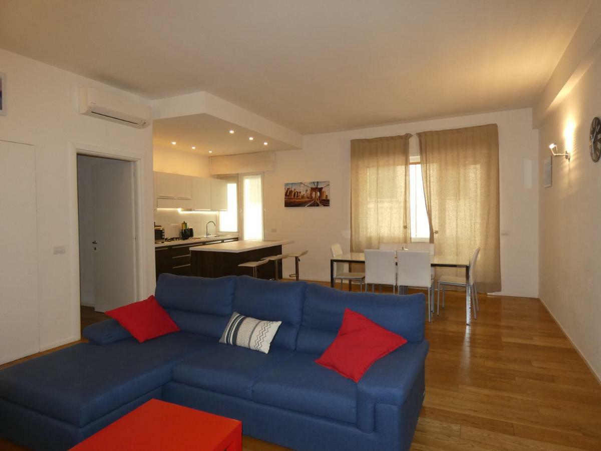 Chez Andrea Apartment ลาสเปเซีย ภายนอก รูปภาพ